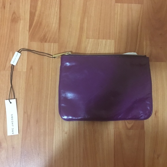 {marc jacobs} 🆕 palais royal flat case - Picture 3 of 5